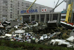 При обрушении в ТЦ Риги погибли два гражданина России