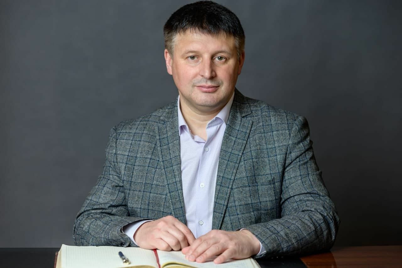 Мэр сахалинского Углегорска лишился поста из-за скандала с газетой