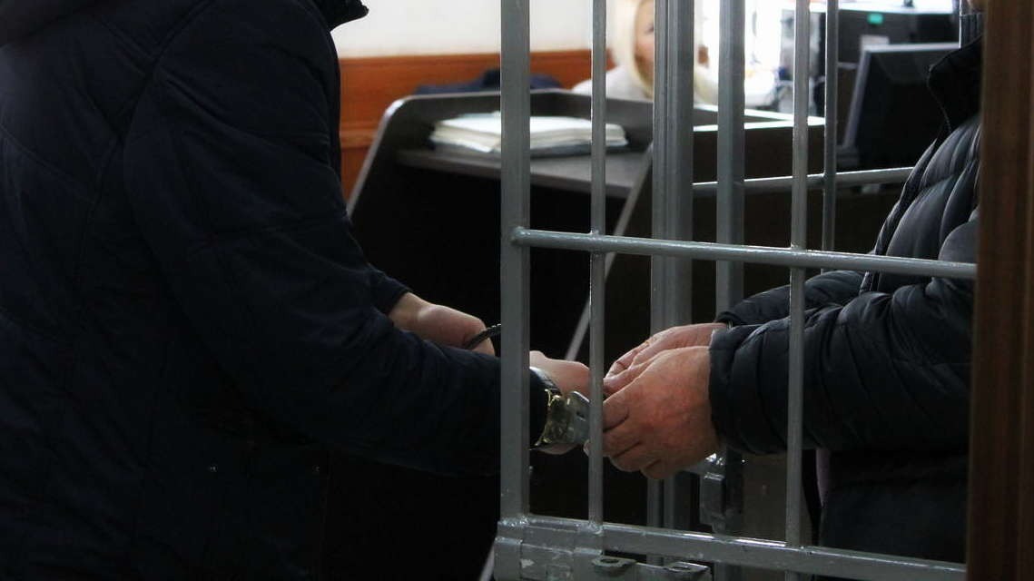 «База»: главу полиции в Миллерово задержали за трехмиллионную взятку