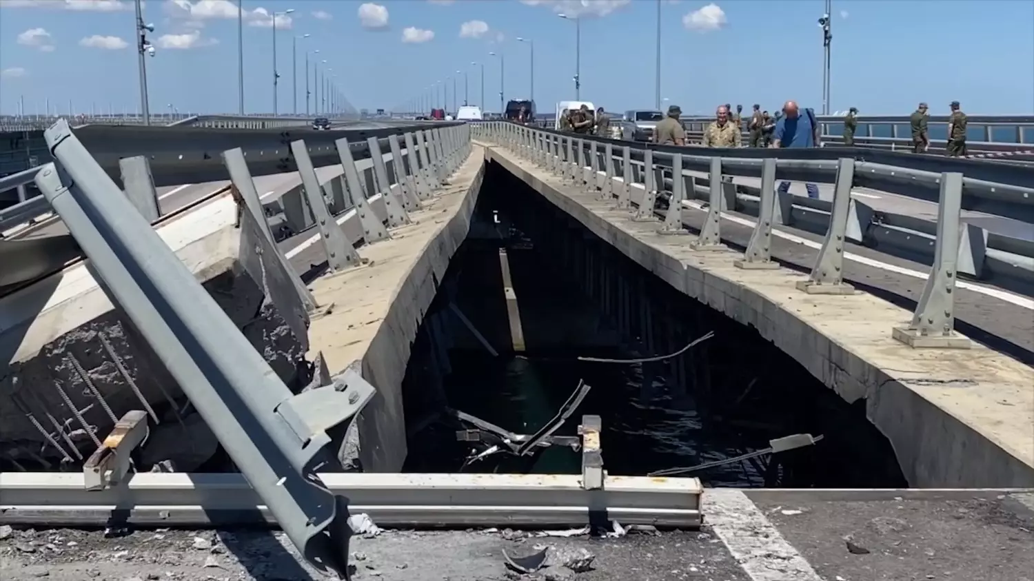 Это уже давно устраненные последствия удара по Крымскому мосту в июле прошлого года