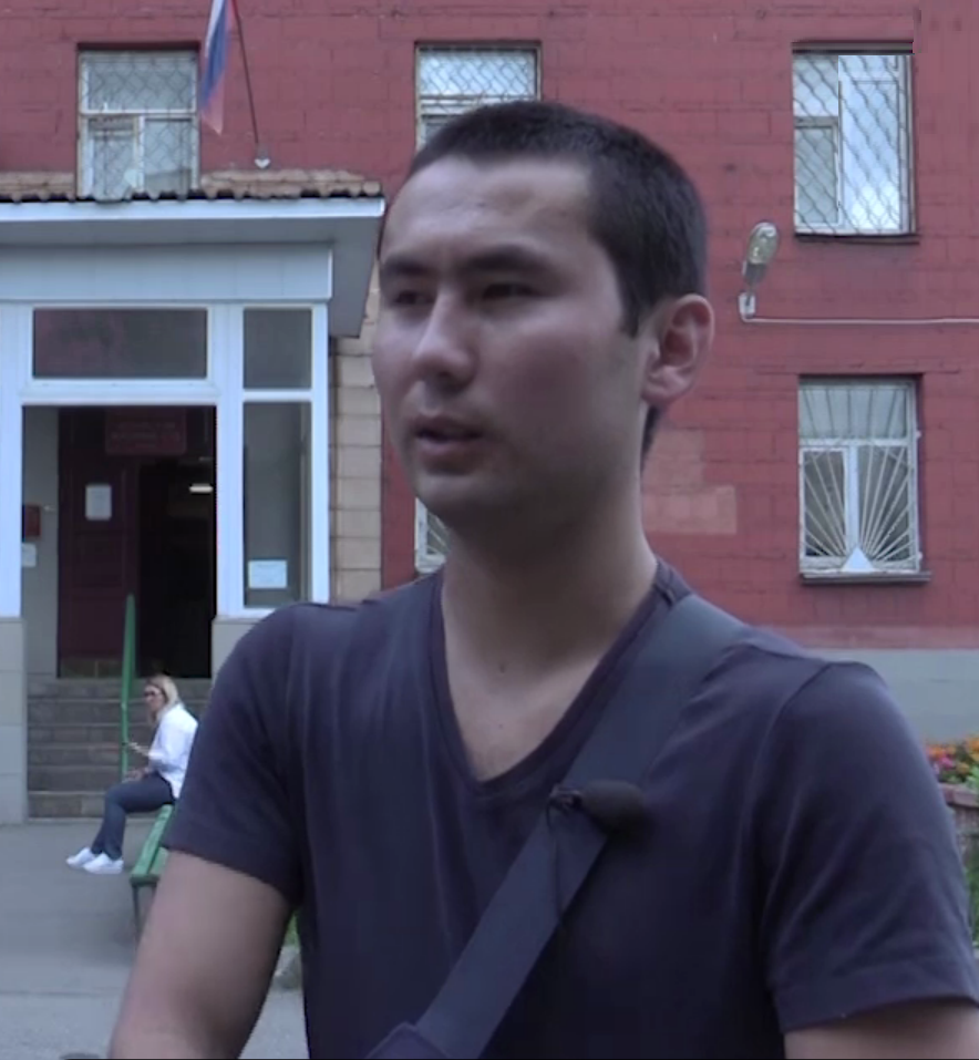 Вопрос дня: на каком языке протестовал в Москве киргиз Дилмурат Тойчу?