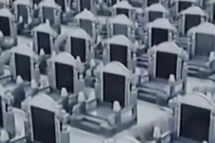 Китайцы массово скупают участки под могилы