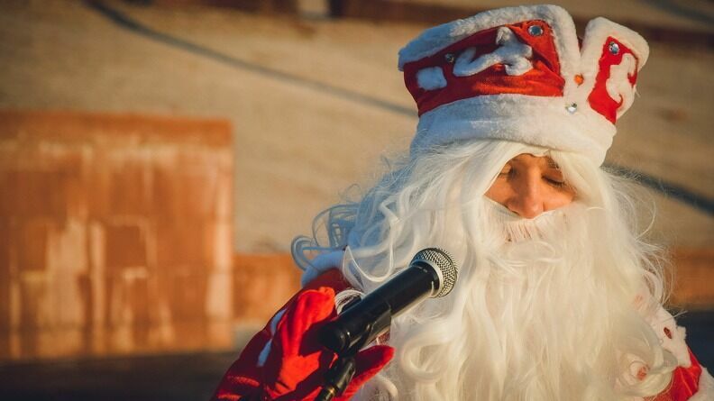 Мэр украинского города Лебедина пожаловался СБУ на Деда Мороза