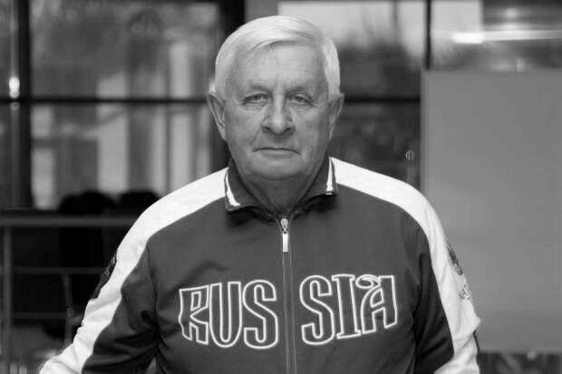 Скончался заслуженный тренер России по плаванию Владимир Захаров
