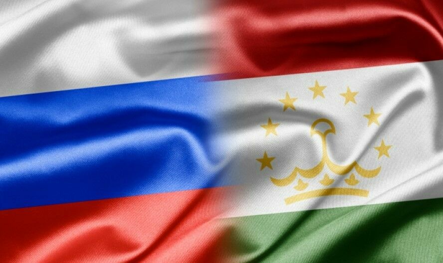Рахмон объявил 2023-й Годом русского языка в Таджикистане