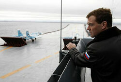 Россия думает над идеей создания новых военных баз за рубежом – Медведев