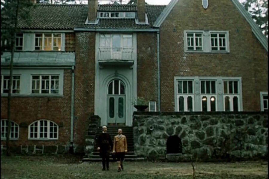 "Дождь": в старинной усадьбе Шерлока Холмса построили резиденцию для Путина