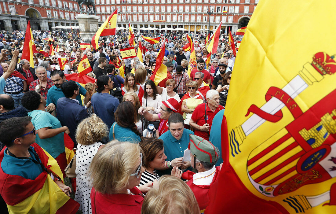 В Испании намерены изменить конституцию для завершения кризиса с Каталонией