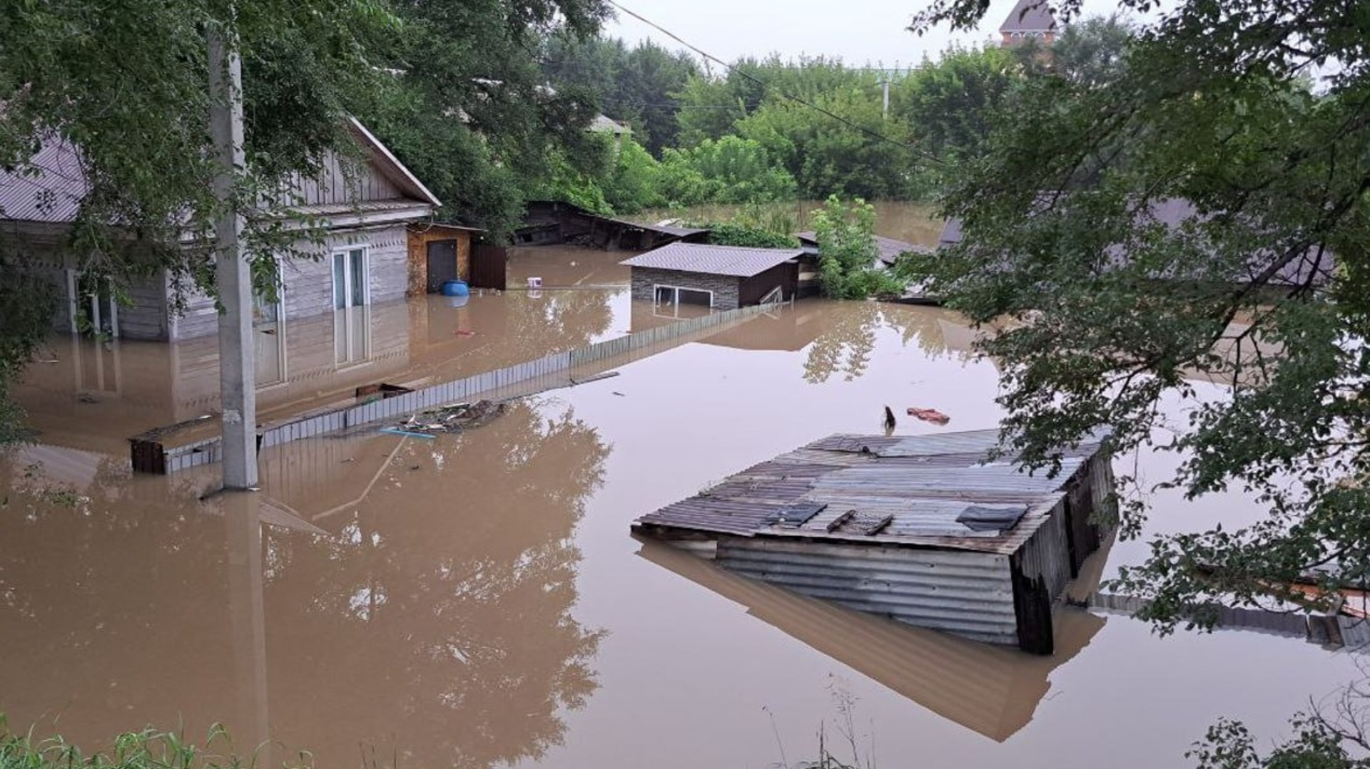 Какие районы затапливает. Потоп в Спасске август 2023. Уссурийск Приморский край наводнение. Уссурийск потоп 2023. Потоп в Приморье.