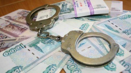 Налоговый инспектор из Волжского попалась на полумиллионной взятке