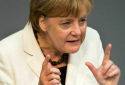 Меркель выступила за немедленное объявление санкций ЕС против РФ