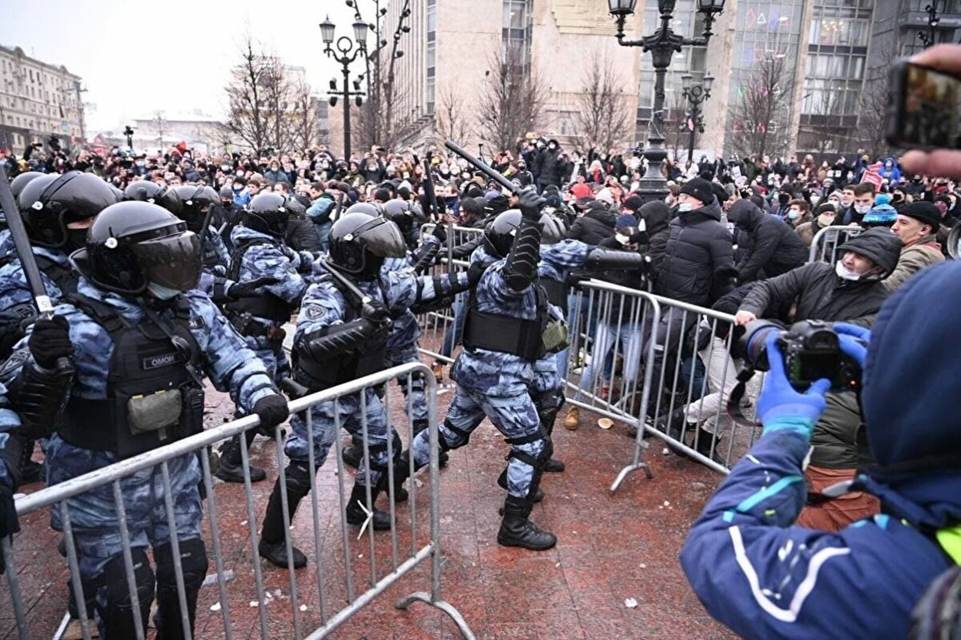 Акции протеста в москве сегодня. Митинги в России 2021 Навальный. Протесты в России 2021 Навальный. Протесты в Москве 23 января 2021. Митинг Навального 23 января 2021 Москва.