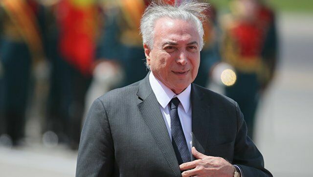 Президент Бразилии не смог доказать, что жив, и остался без пенсии