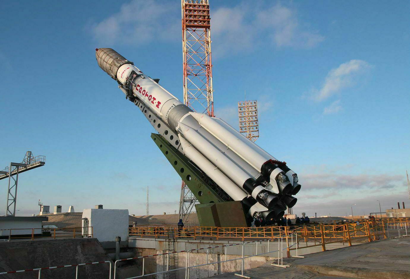 Запуск ракеты «Протон-М» отложили из-за проблем с болтами