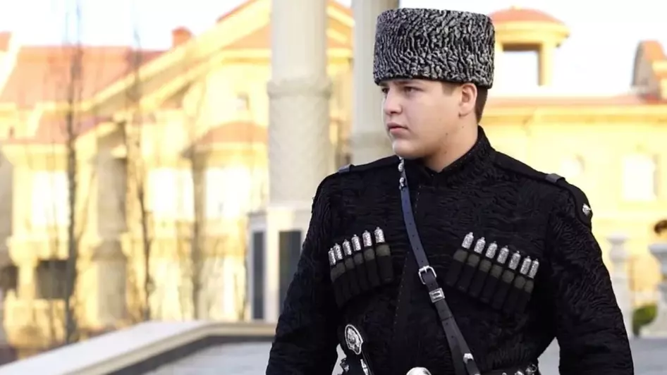 Губернаторов просят продолжить каскад награждений Адама Кадырова