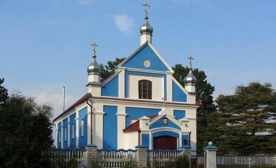 Не к месту. Золотые купола портят облик исторических храмов Беларуси