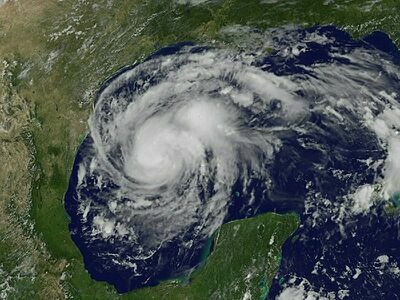 Наводнение в Техасе деформировало земную кору
