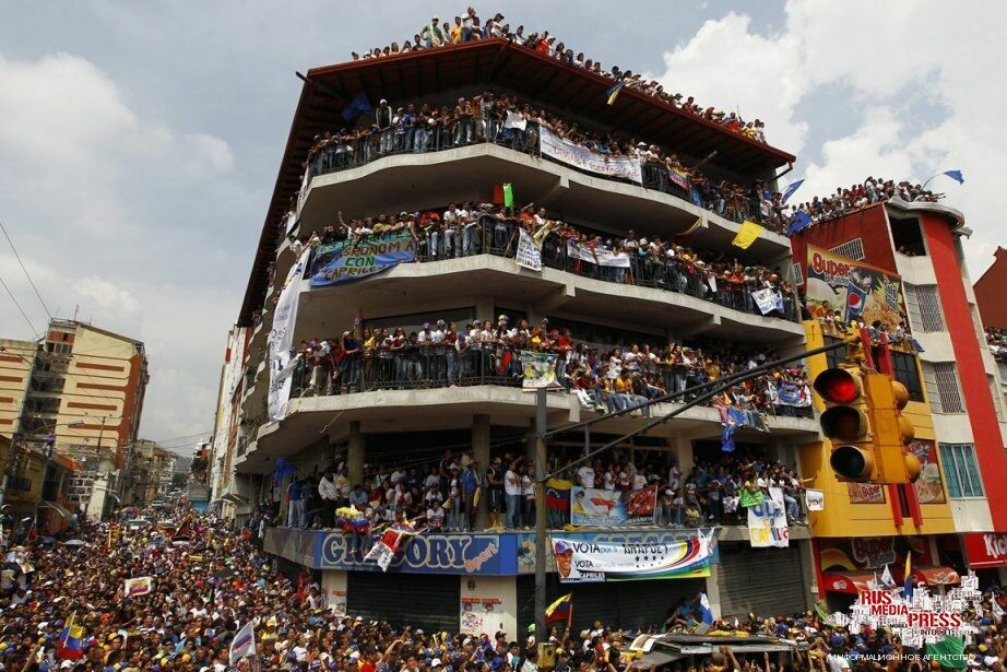 Андрей Мовчан: почему Венесуэла из богатейшей страны превратилась в беднейшую