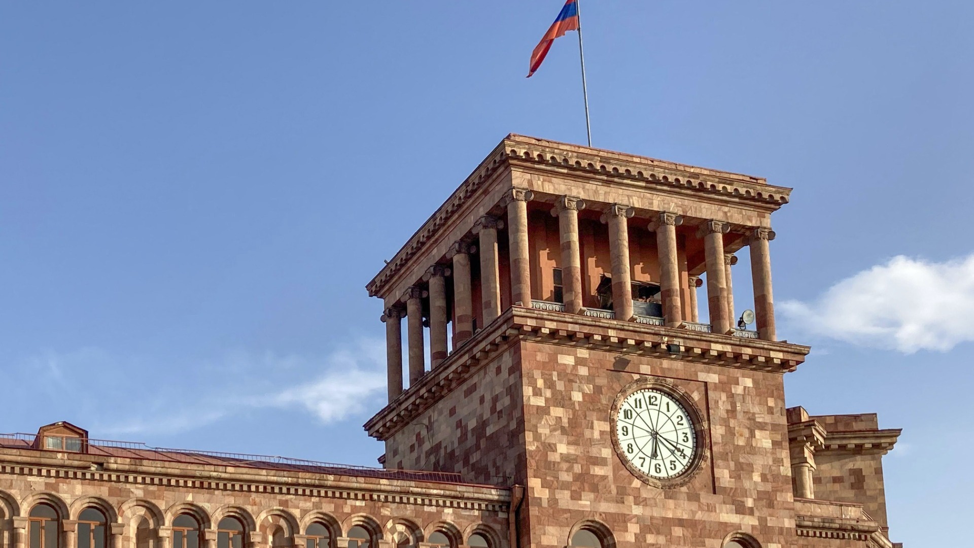 В Армении упрекнули Россию в бездействии на фоне эскалации в Нагорном Карабахе