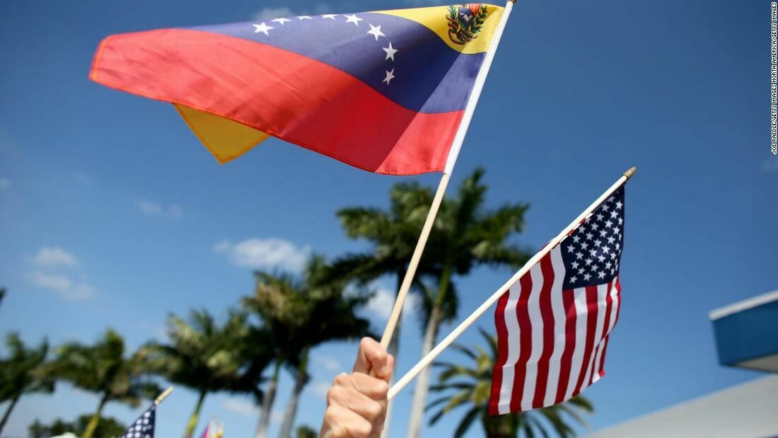 США предлагает Венесуэле смягчить санкции за отказ от сотрудничества с РФ