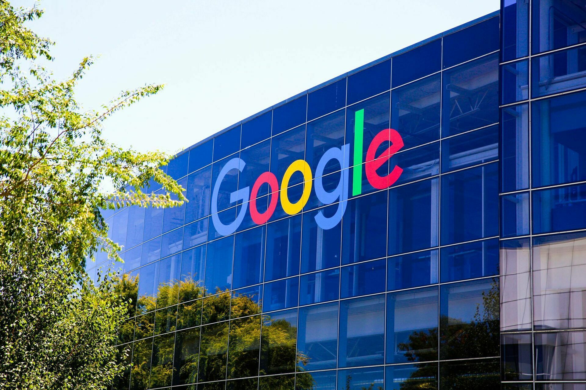Google оштрафовали на 15 млн руб. за повторный отказ локализовать данные россиян