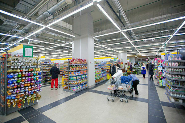 В Совфеде предложили закрывать гипермаркеты по ночам и воскресеньям