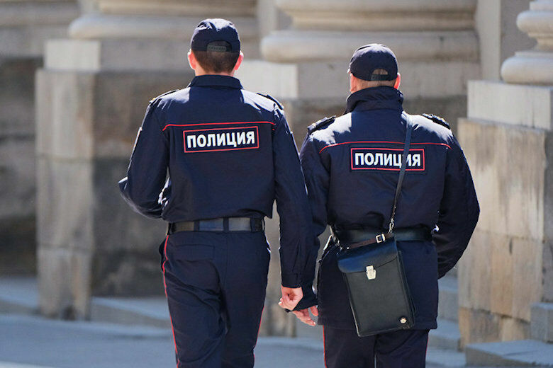 Россияне считают обычной практикой подбрасывание полицией наркотиков