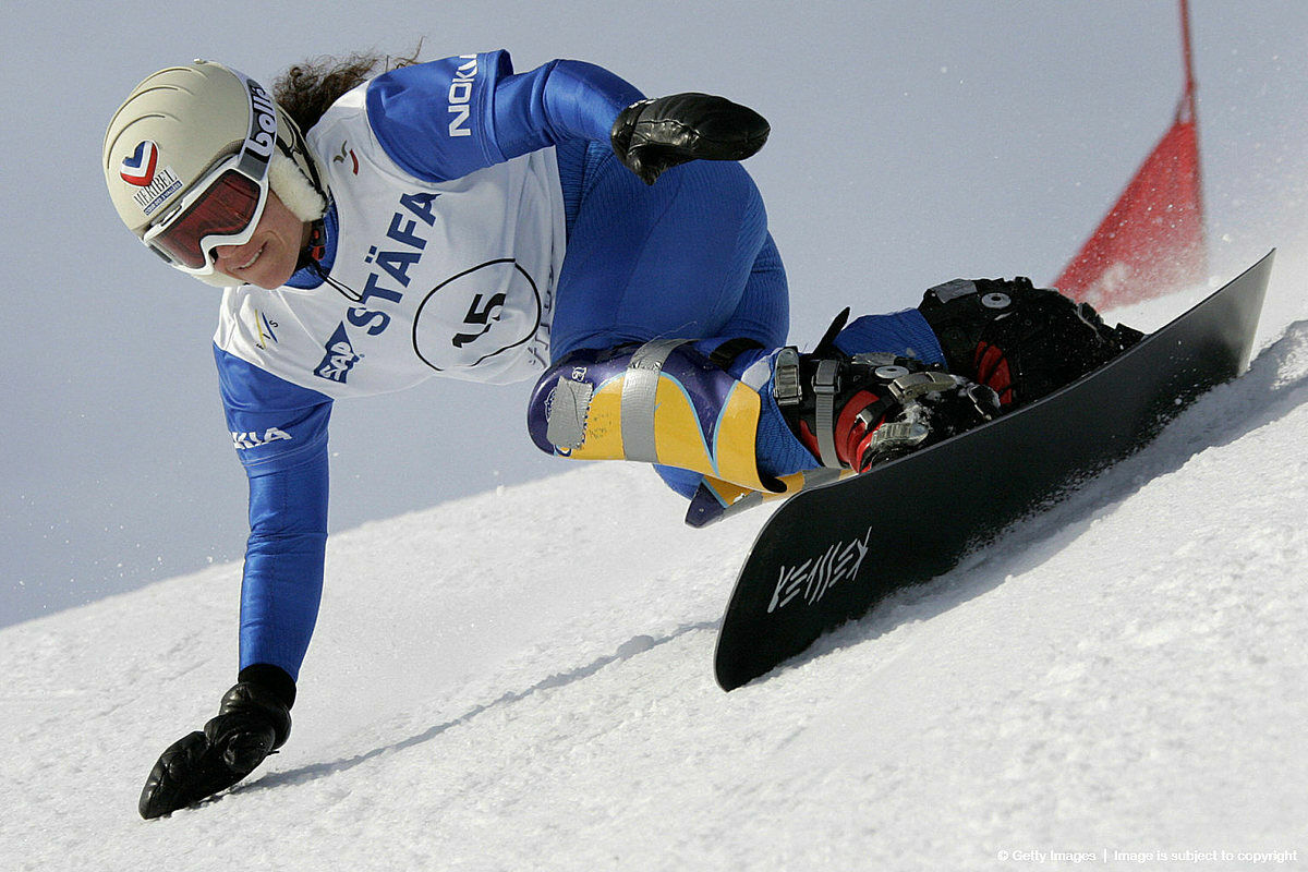 Чемпионка мира по сноуборду погибла при сходе лавины в Альпах