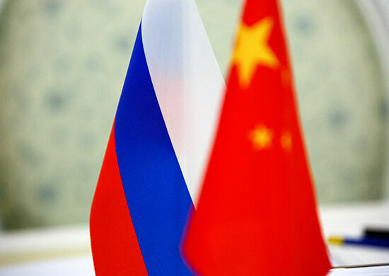 Владимир Путин заявил об отсутствии планов военного союза с Китаем