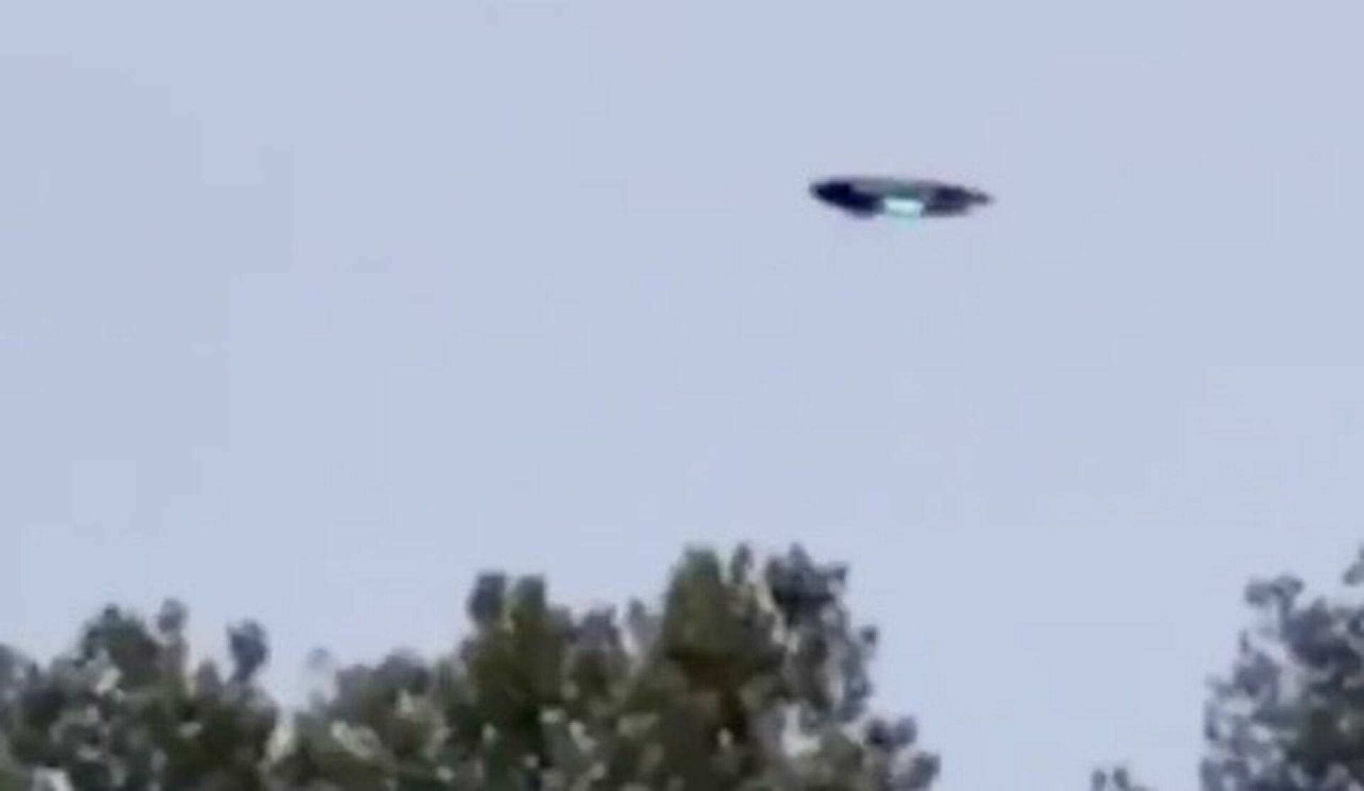 Нло за твои глаза клип. Снимки НЛО. Огромное НЛО. Неопознанный летающий объект. Неопознанный летающий объект в России.