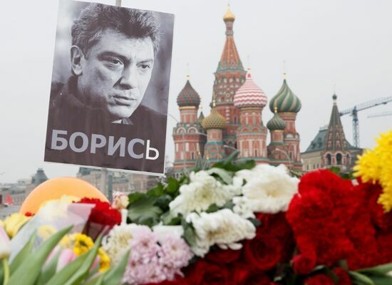 За день до смерти Немцов передал соратнице записку о войне на Украине