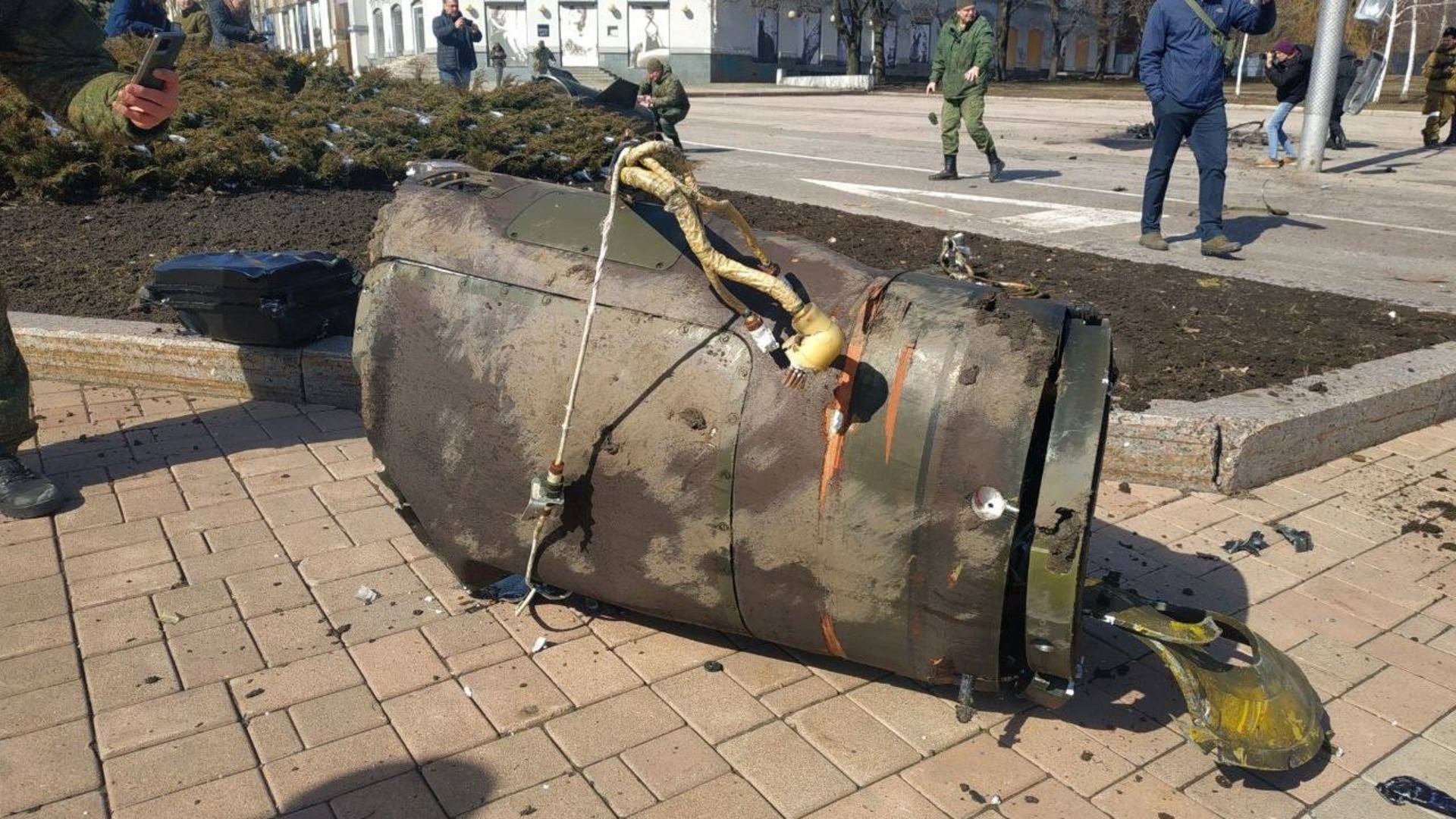Военное ревю 14.03 2024. Кассетная бомба точка у. Удар по центру Донецка 14.03.2022.