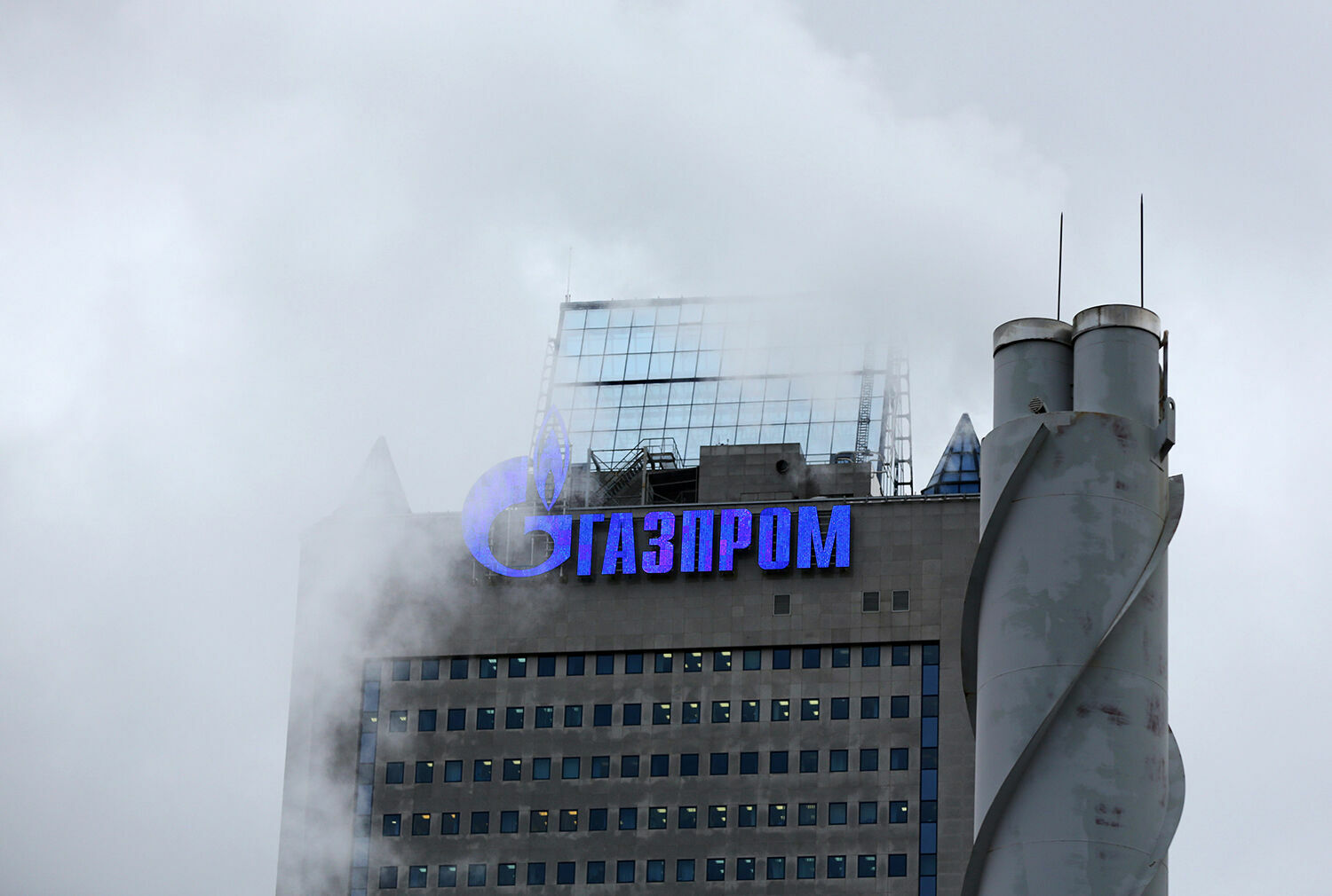 Газпром платит дважды. Почему «Северный поток-2» может достаться Америке