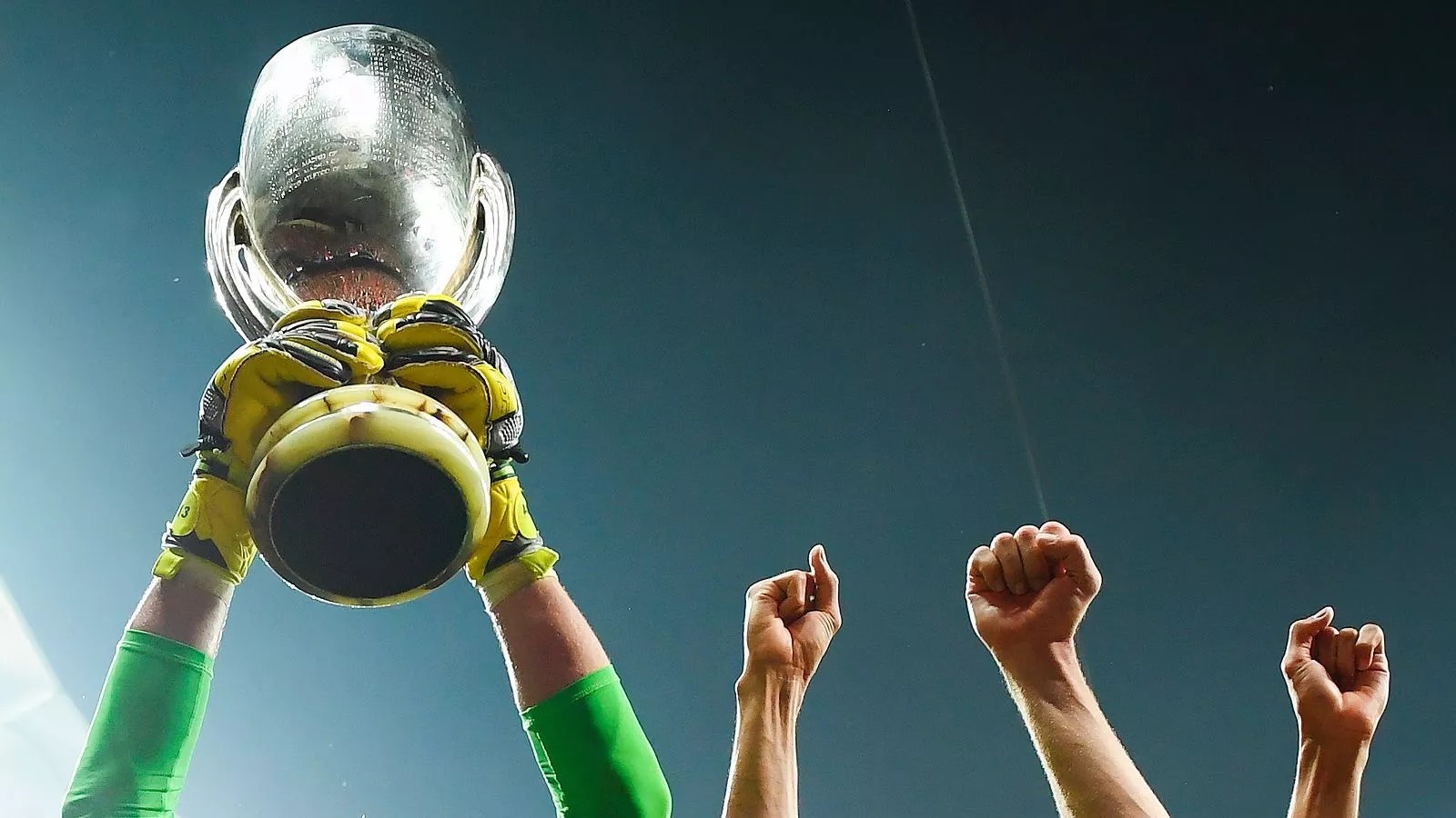 «Манчестер Сити» впервые в истории завоевал кубок Лиги чемпионов УЕФА (ВИДЕО)