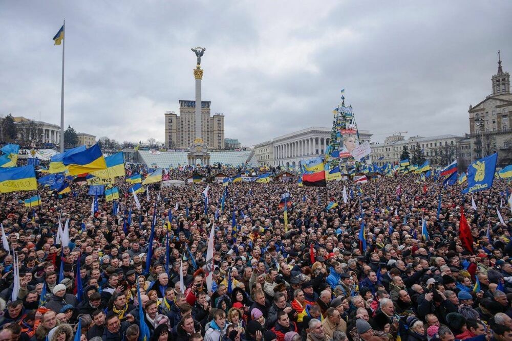 5 лет после Майдана: чего "достигла" Украина и как "выросла" Россия
