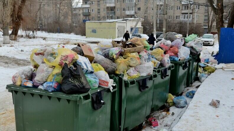 Год мусорной реформы в Москве и Петербурге. Почему нет  позитивных изменений