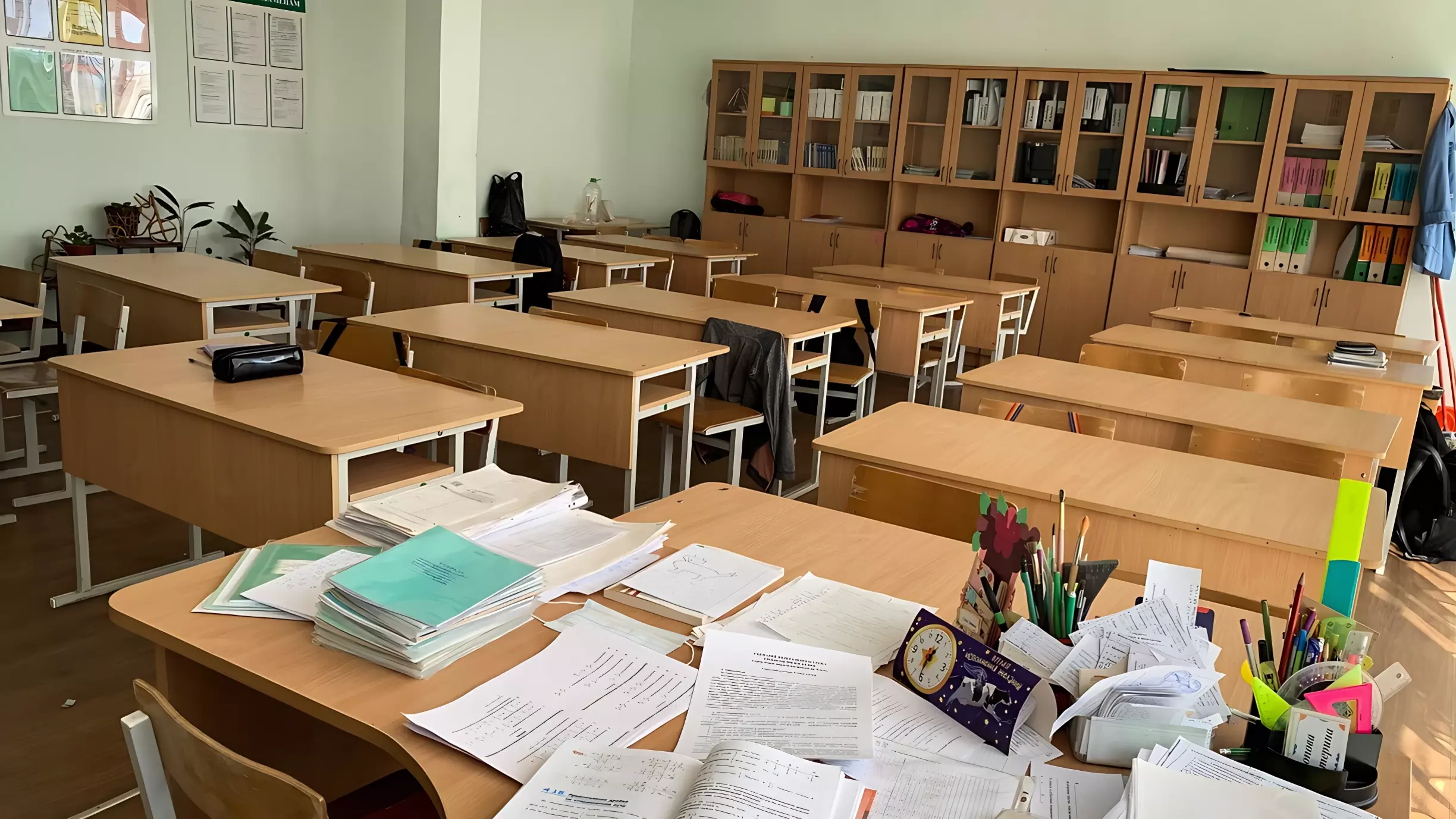 Зарплатная пропасть: разница в доходах учителей в Москве и регионах достигла 400%