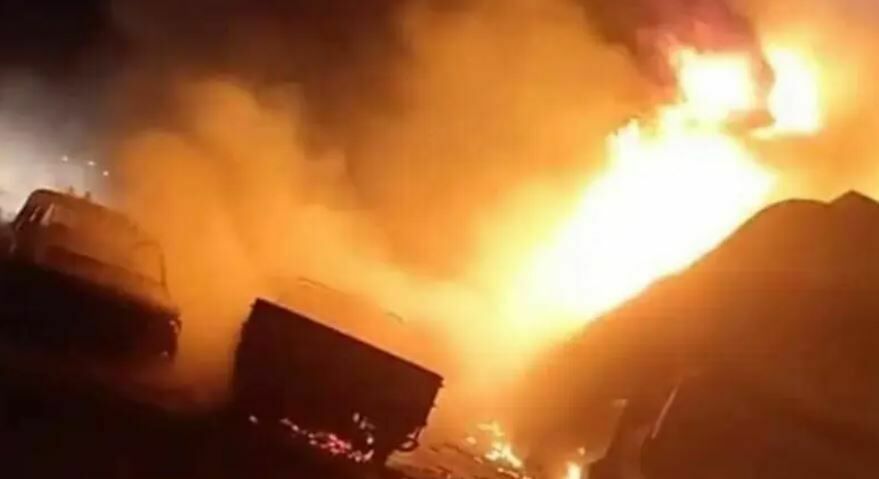 Семь человек погибли при взрыве бензовоза на юге Ливии