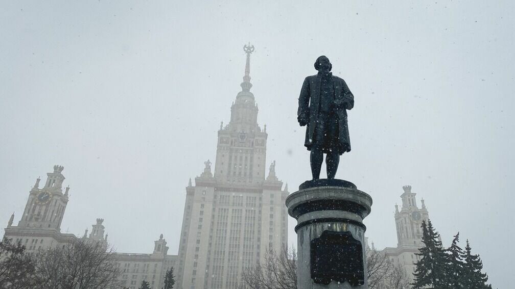 Синоптики пообещали Москве снег, а потом - потепление