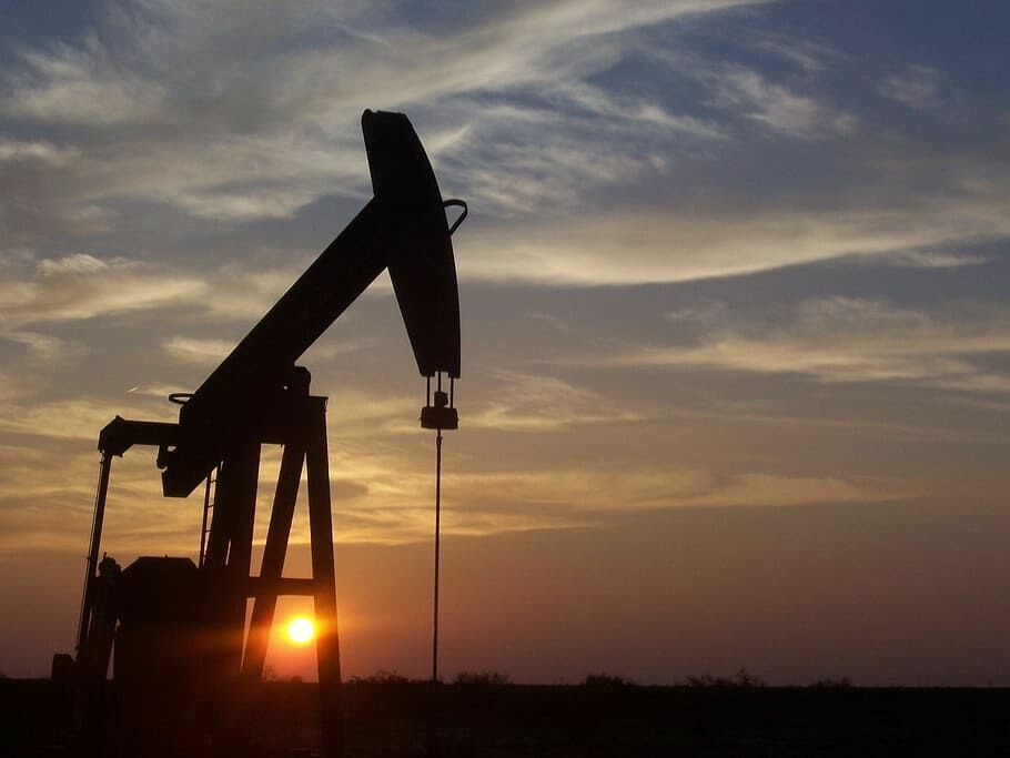 Эксперты объяснили опасность сверхдорогой нефти