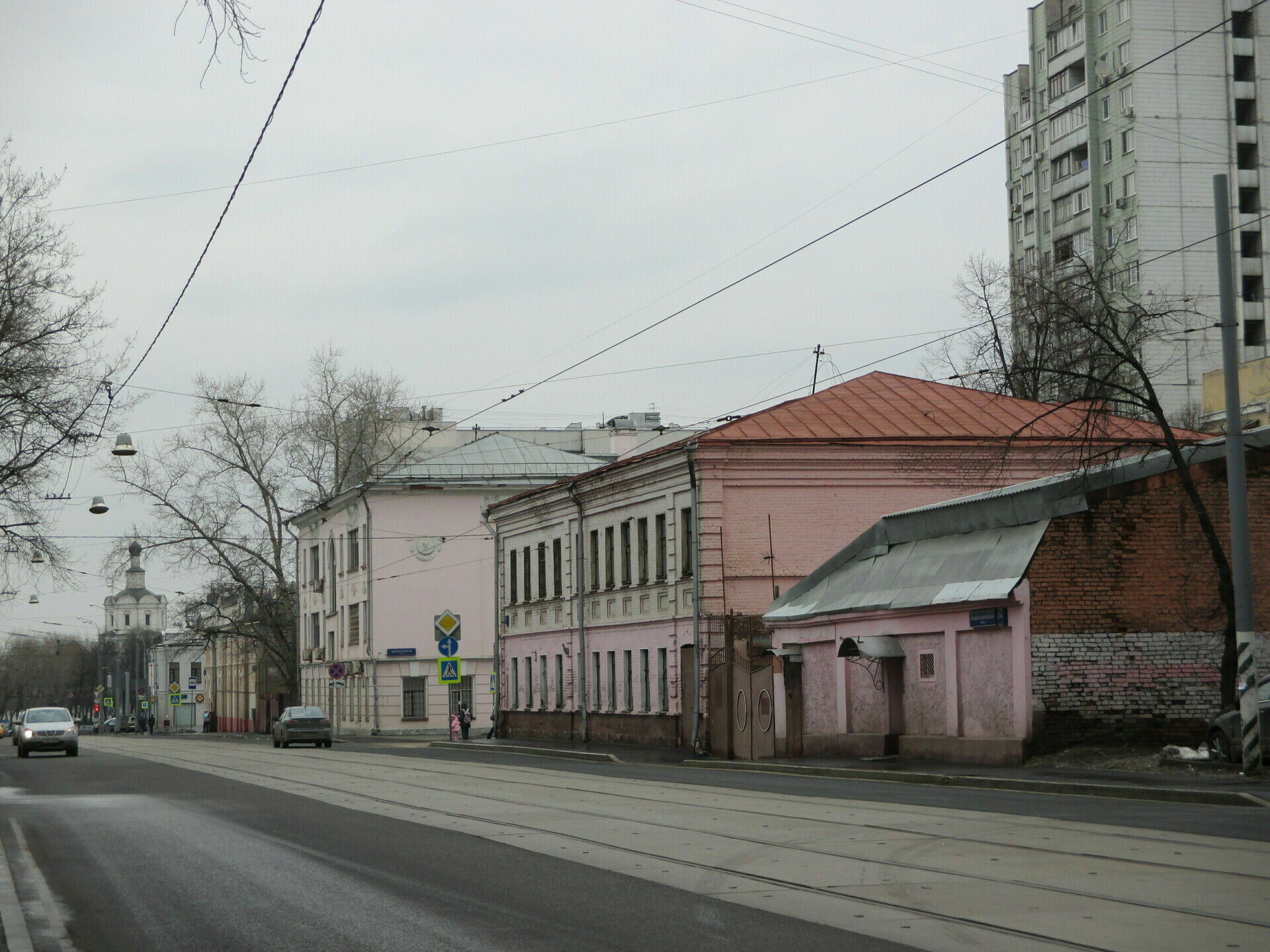 В Москве сносят здание старинной фабрики