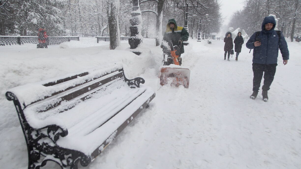 Синоптики прогнозируют сильный снегопад на выходных в столице