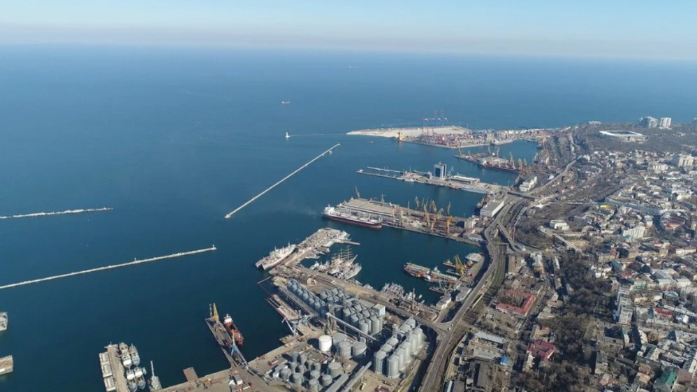 ВС РФ ударили по порту в Одесской области