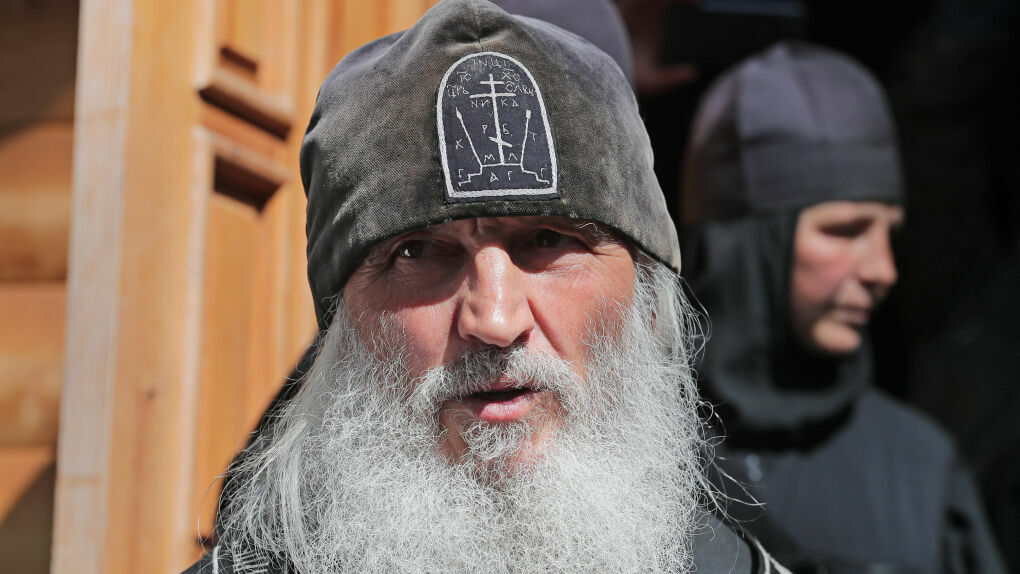 Опальный схиигумен Сергий призвал патриарха Кирилла сложить полномочия