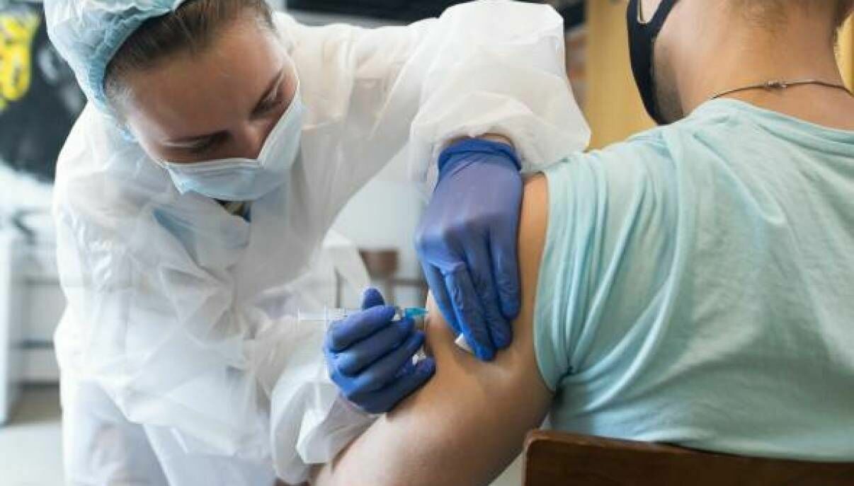 В Амурской области стартовала вакцинация подростков от ковида