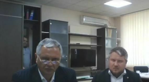 В Крыму на совещании с главой региона из шкафа вышел человек