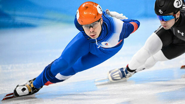 Россиянин Семен Елистратов завоевал бронзовую медаль в шорт-треке на 1500 м