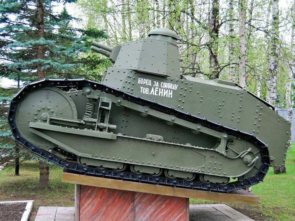 С французским акцентом: исполнилось 100 лет первому советскому танку