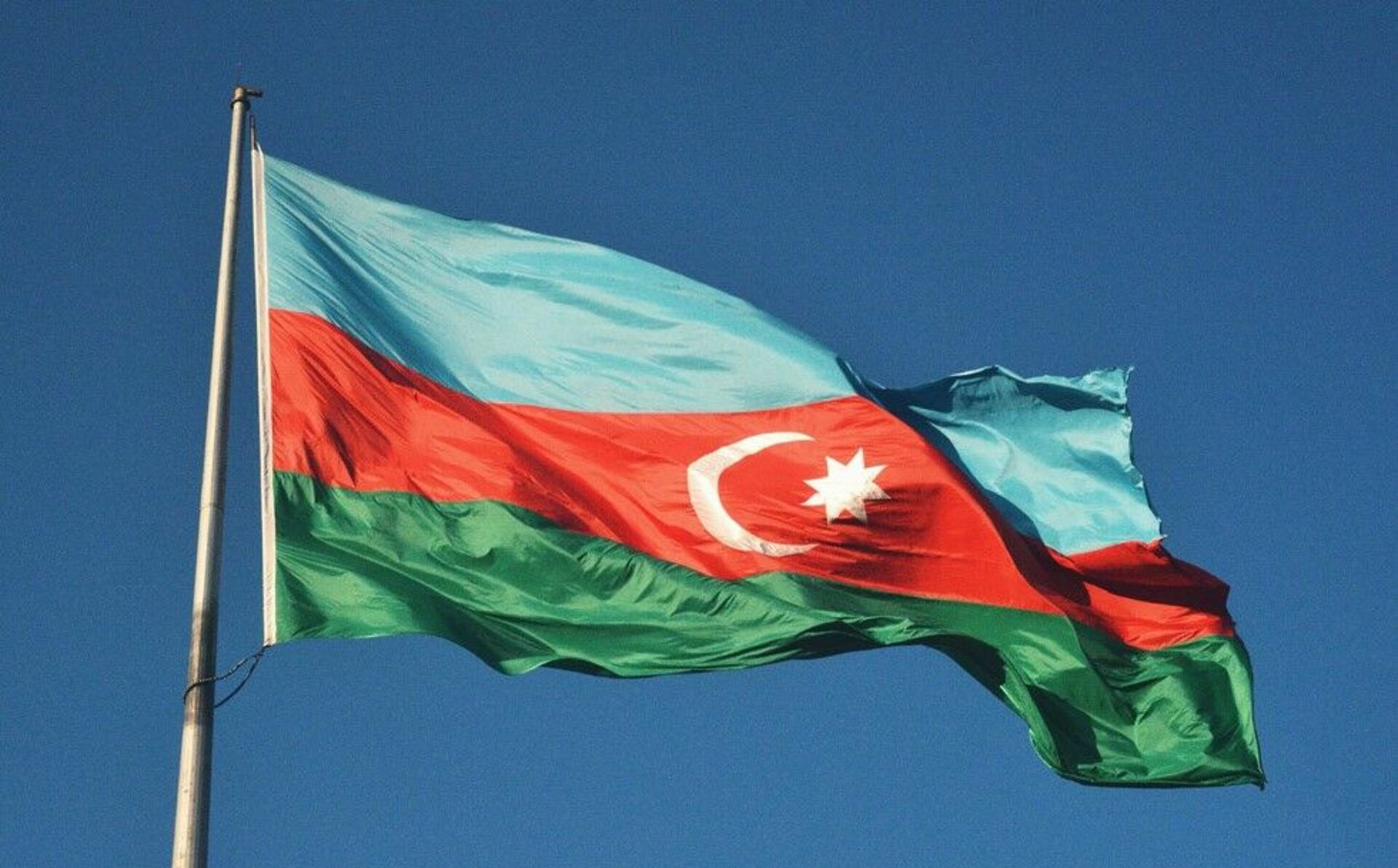 Азербайджан потребовал