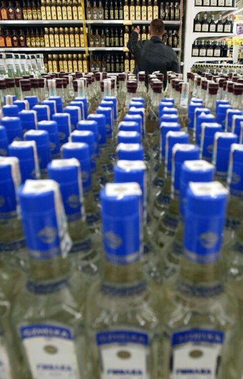 Производство крепкого алкоголя выросло почти на треть